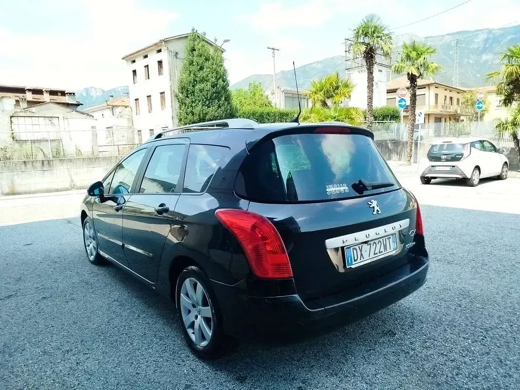 Usata Peugeot 308 109 CV (80 kW) 2009 Nero Station wagon