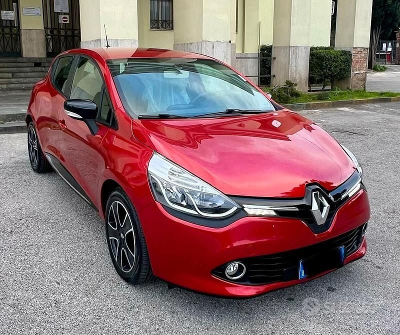 Usata Renault Clio IV 75 CV (55 kW) 2014 Rosso Berlina