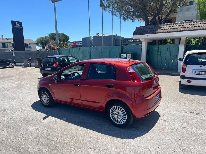 Usata Fiat Grande Punto 65 CV (47 kW) 2007 Utilitaria