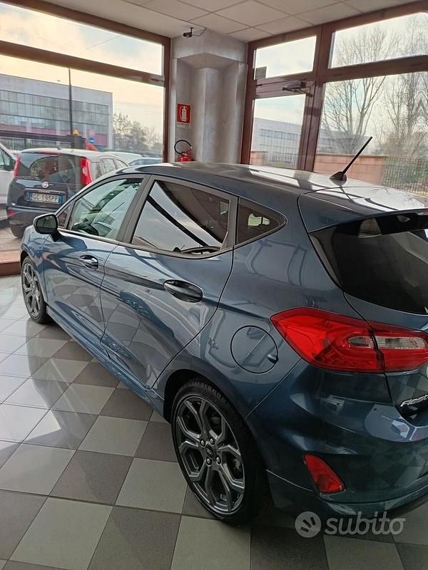 Usata Ford Fiesta ST-Line 101 CV (74 kW) 2019 Blu Berlina
