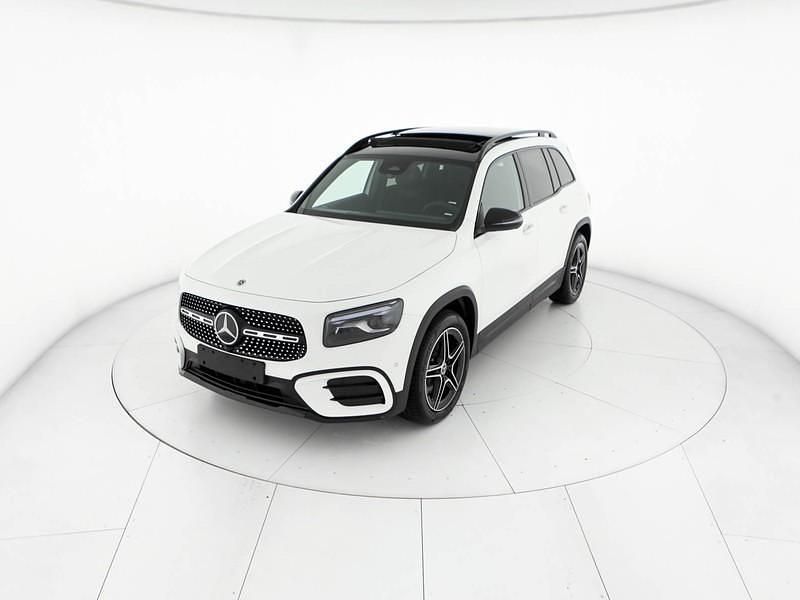 Bianco Nuova 2025 Mercedes GLB200 Advanced Plus SUV | 49.400 € (Buon prezzo) - Immagine 1/4