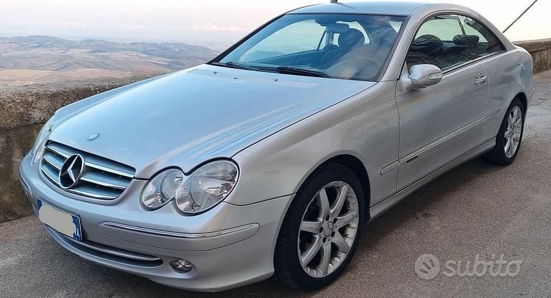 Usata Mercedes CLK270 Elegance 170 CV (125 kW) 2003 Grigio Coupé