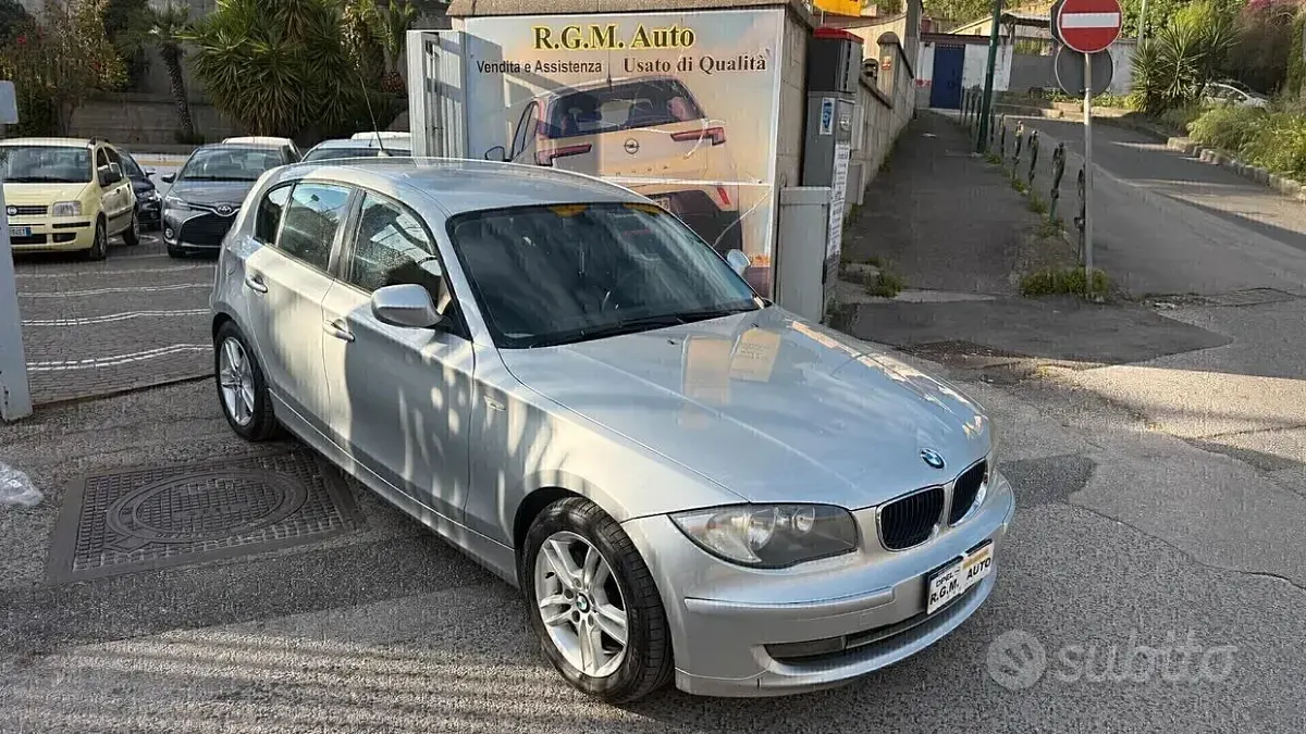 Usata BMW 116 116 CV (85 kW) 2011 Grigio Utilitaria