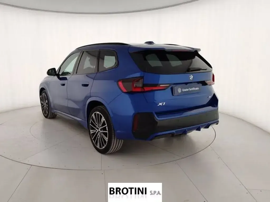 Usata BMW X1 M Sport 136 CV (100 kW) 2023 Blu/azzurro SUV