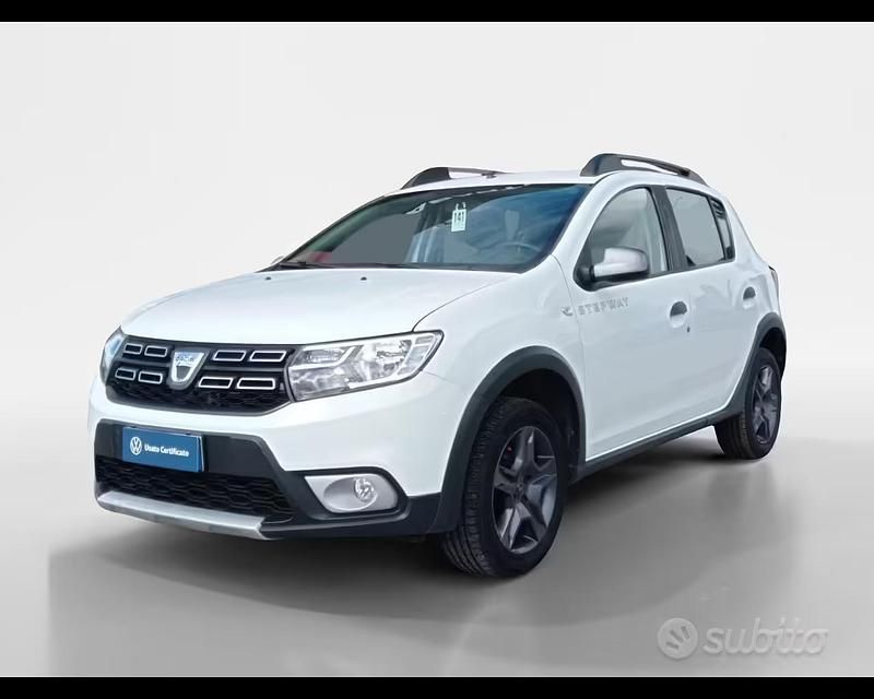 Usata Dacia Sandero Stepway 90 CV (66 kW) 2017 Bianco Berlina