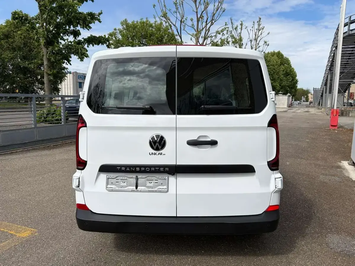 Nuova VW T7 150 CV (110 kW) 2026 Clear white Furgone