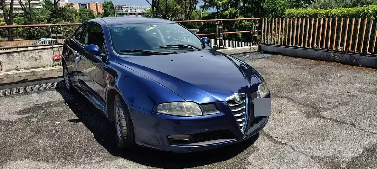 Usata Alfa Romeo GT 150 CV (110 kW) 2004 Bluazzurro Coupé
