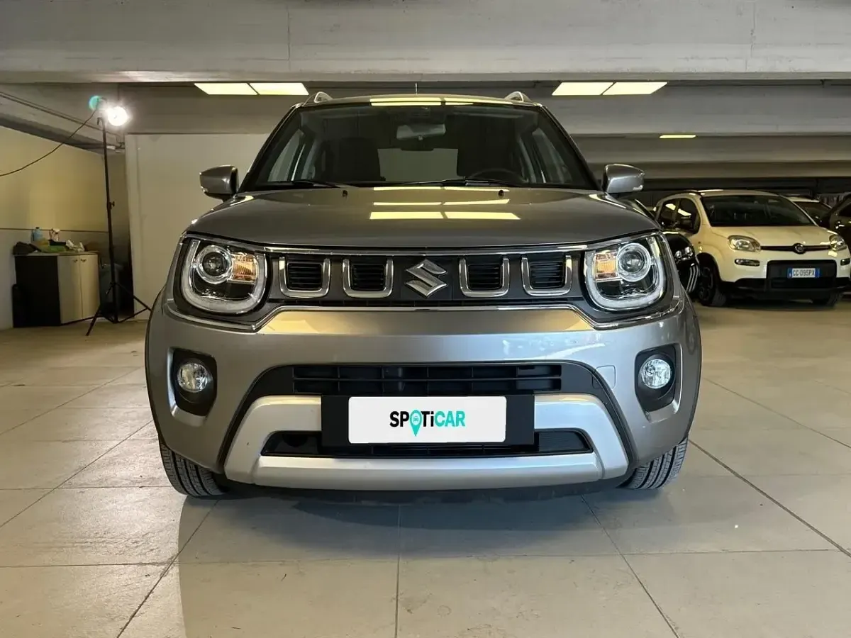 Usado Suzuki Ignis 83 CV (61 kW) 2023 Gris SUV
