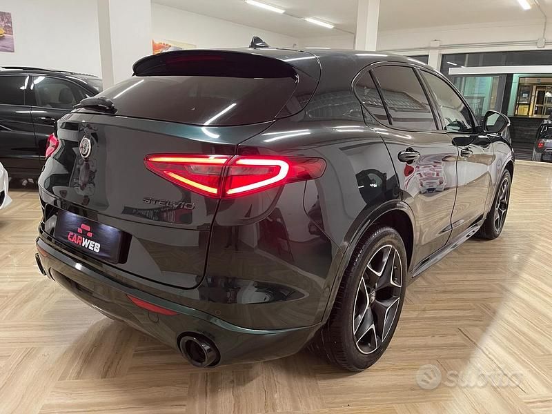 Usata Alfa Romeo Stelvio Veloce 280 CV (205 kW) 2021 Verde SUV