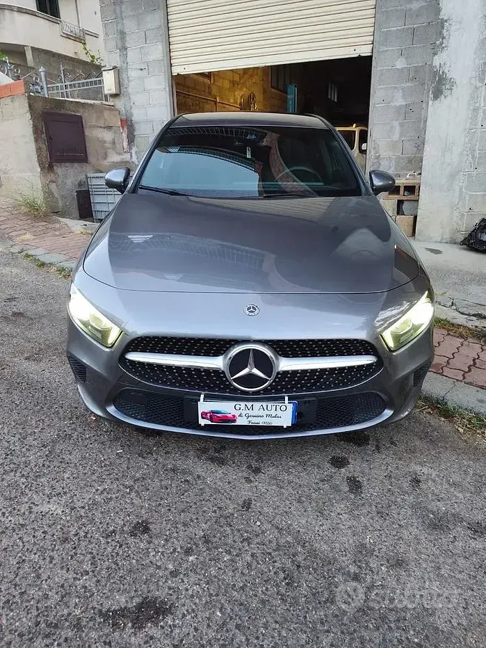 Usata Mercedes A200 150 CV (110 kW) 2021 Grigio Berlina