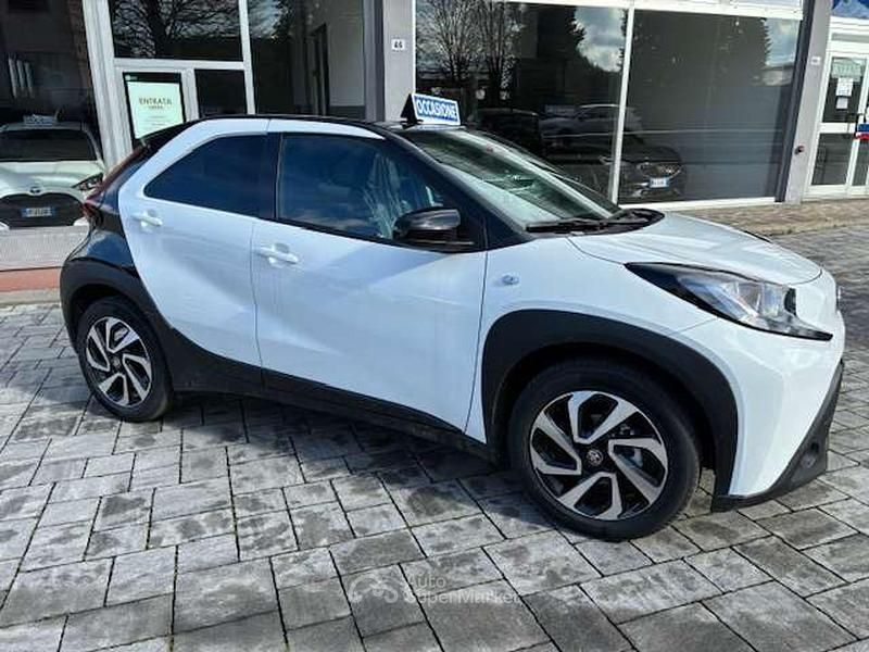 Nuova Toyota Aygo X Edition 72 CV (52 kW) 2026 Bianco SUV