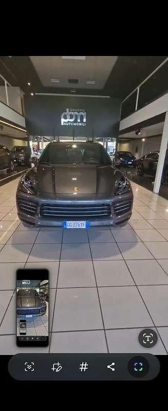 Usata Porsche Cayenne Platinum Edition 333 CV (244 kW) 2021 Grigio SUV