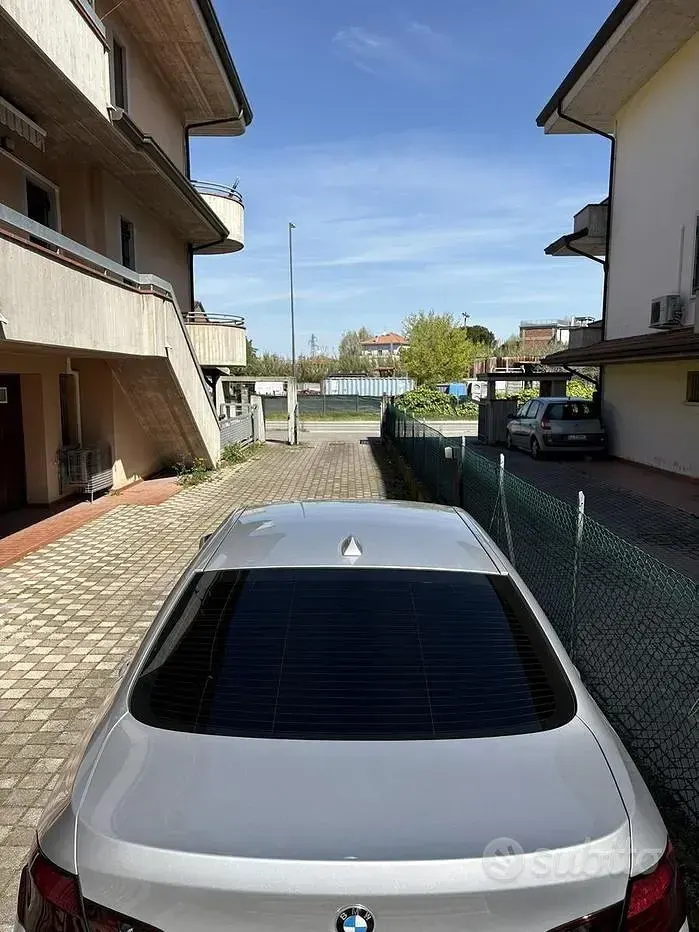 Usata BMW 520 Comfort Edition 184 CV (135 kW) 2013 Grigio Berlina