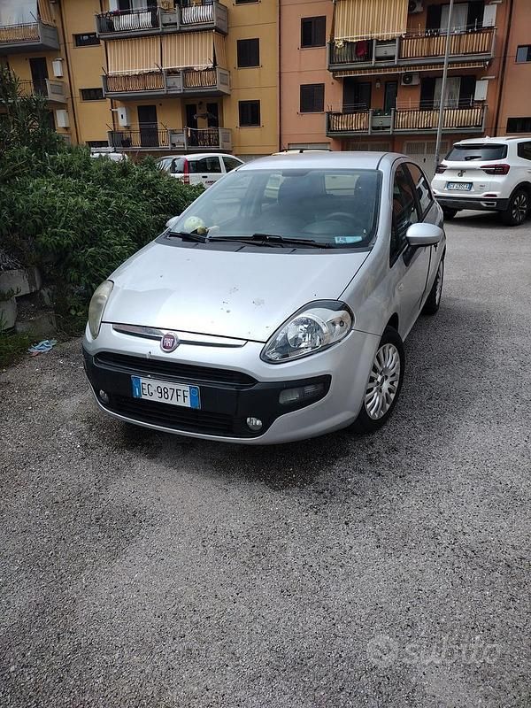 Usata Fiat Punto Evo 95 CV (69 kW) 2011 Grigio Utilitaria