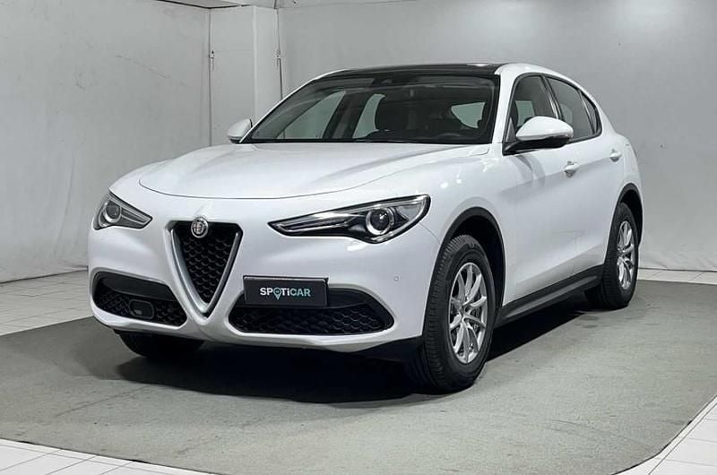 Usata Alfa Romeo Stelvio Veloce 210 CV (154 kW) 2017 Bianco SUV