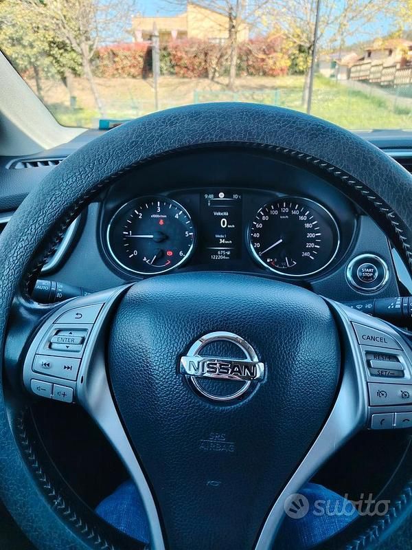 Usata Nissan Qashqai 2017 Bianco SUV