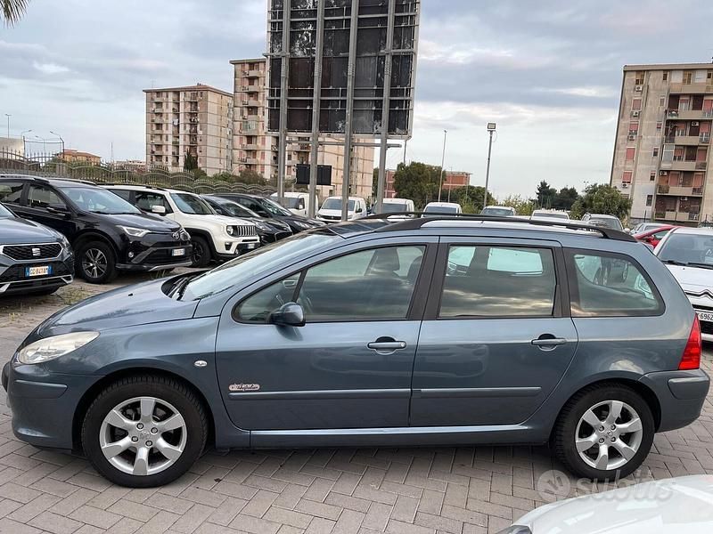 Usata Peugeot 307 109 CV (80 kW) 2007 Grigio Berlina