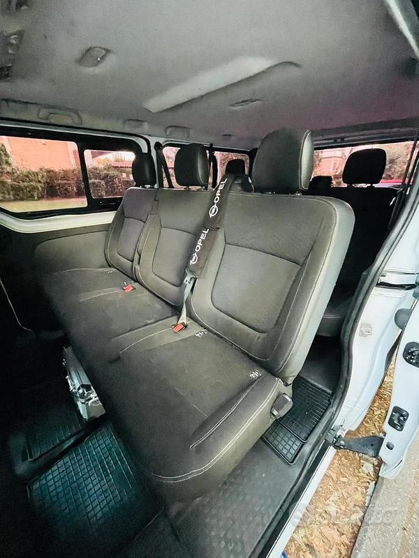 Usata Opel Vivaro 145 CV (106 kW) 2015 Bianco Monovolume