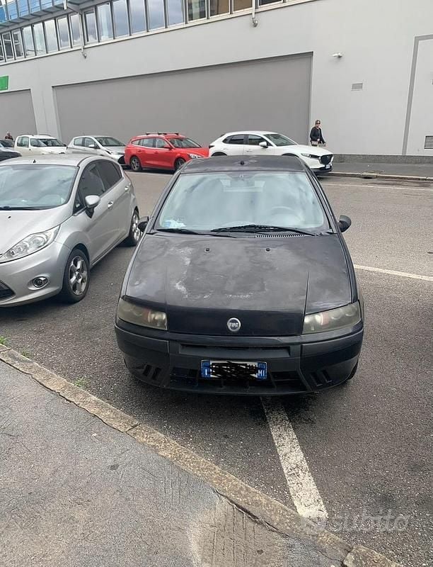 Usata Fiat Punto 2001 Nero Utilitaria