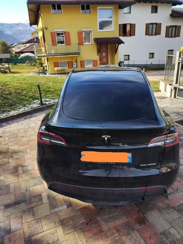 Usata Tesla Model Y 152 kW (208 CV) 2023 SUV