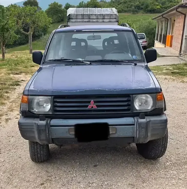 Usata Mitsubishi Pajero 1995 Blu SUV