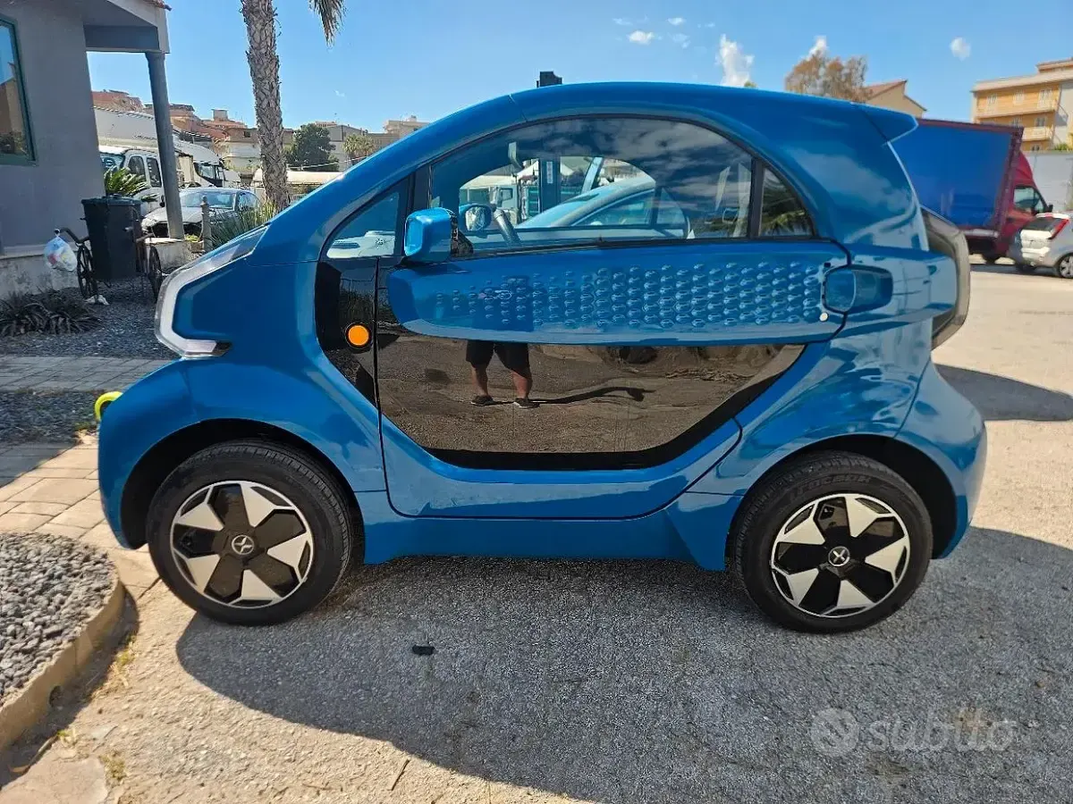 Usata XEV Yoyo 2022 Blu Utilitaria