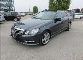 Usata Mercedes E350 265 CV (194 kW) 2012 Grigio Station wagon