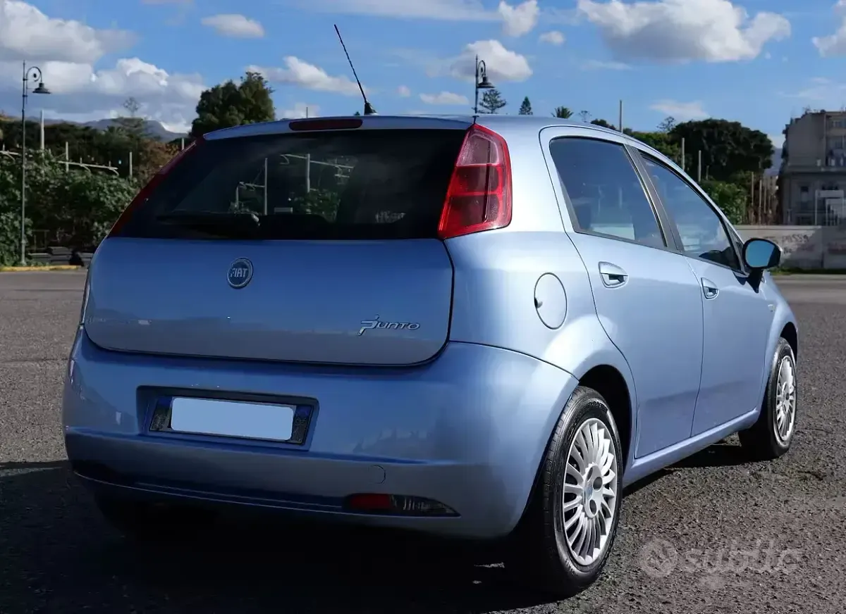 Usata Fiat Grande Punto 75 CV (55 kW) 2007 Utilitaria