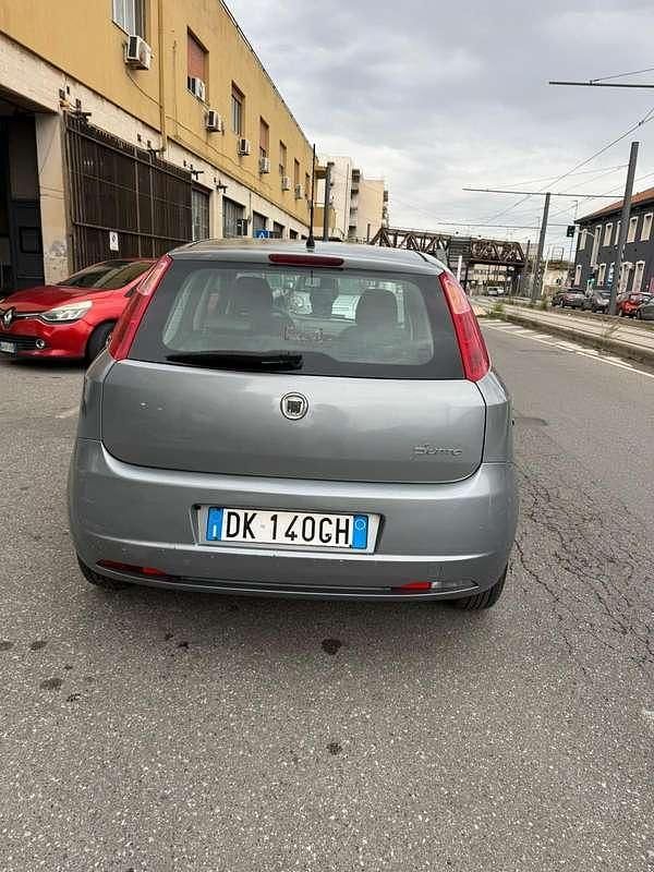 Usata Fiat Grande Punto Dynamic 65 CV (47 kW) 2007 Utilitaria
