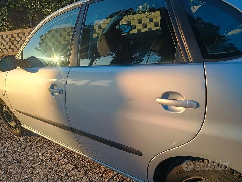 Usata Seat Ibiza 2004 Grigio Utilitaria