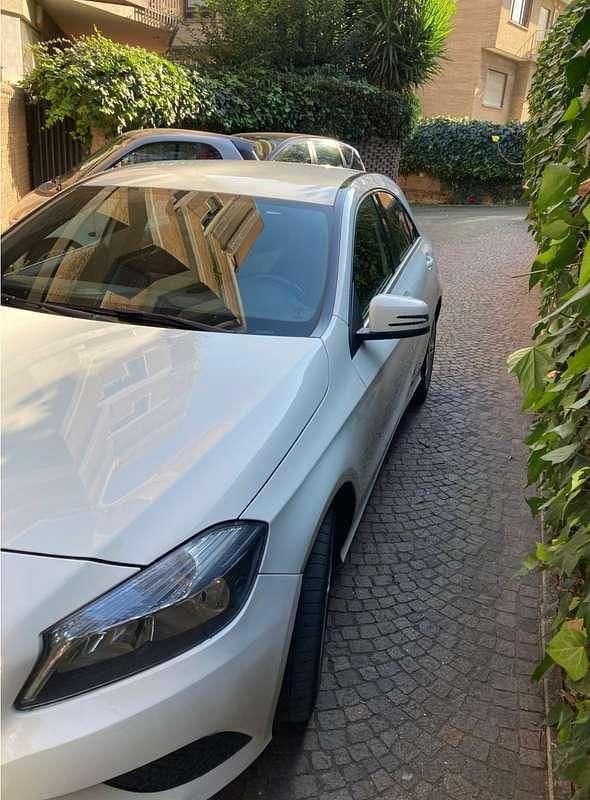 Usata Mercedes A180 109 CV (80 kW) 2013 Bianco Berlina