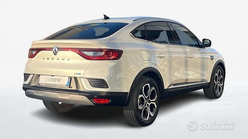 Usata Renault Arkana Intens 145 CV (106 kW) 2022 Bianco SUV