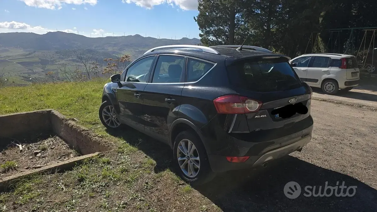 Usata Ford Kuga Titanium 140 CV (102 kW) 2012 Nero SUV