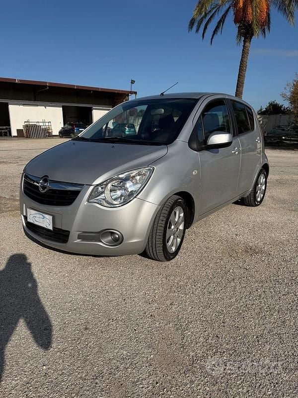 Usata Opel Agila Enjoy 86 CV (63 kW) 2009 Grigio Monovolume
