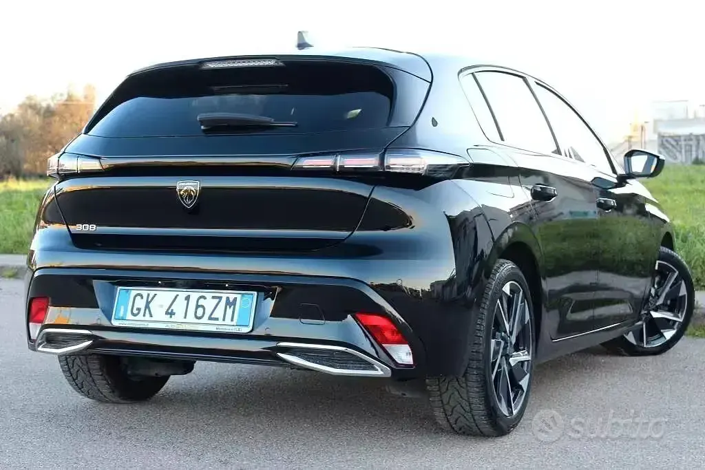 Usata Peugeot 308 131 CV (96 kW) 2022 Nero Berlina