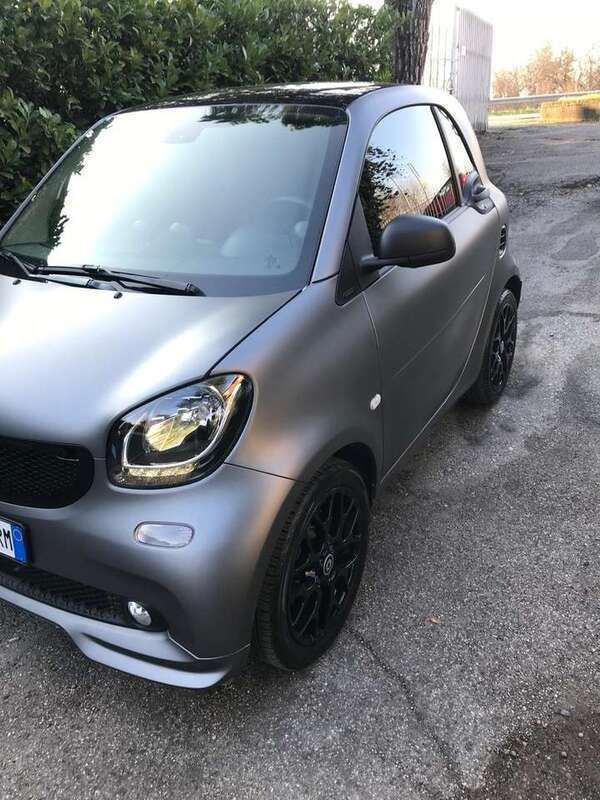 Usata Smart ForTwo Coupé Superpassion 71 CV (52 kW) 2019 Grigio opaco Utilitaria