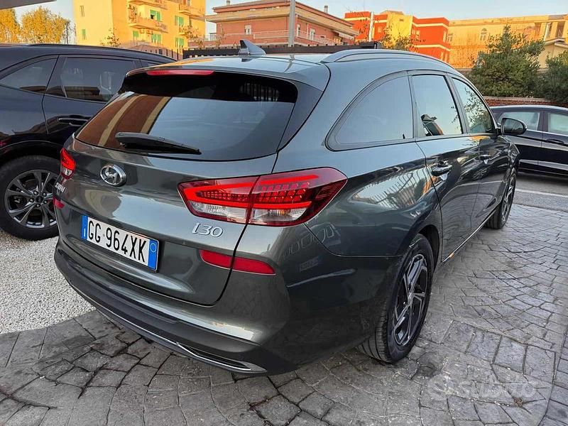 Gebraucht Hyundai i30 Prime 116 PS (85 kW) 2021 Grau Kombi