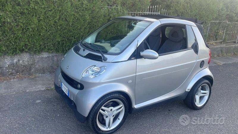 Usata 2005 Smart ForTwo Coupé Due volumi | 1100 € - Immagine 1/1