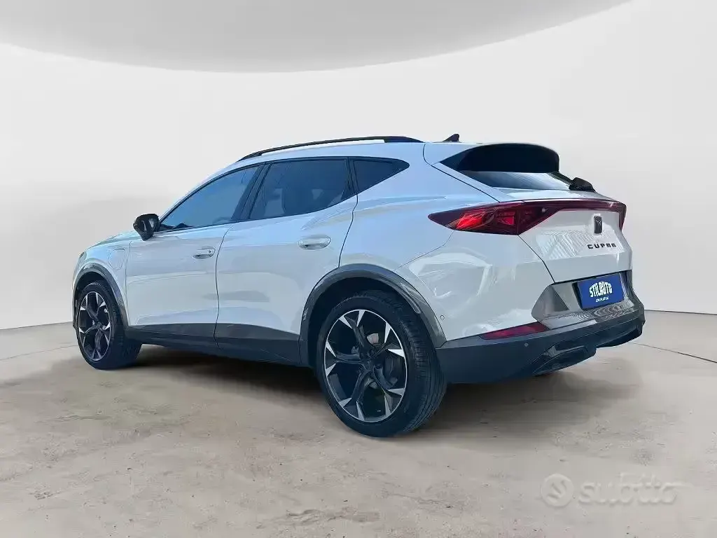 Usata Cupra Formentor 150 CV (110 kW) 2024 Bianco perlato SUV