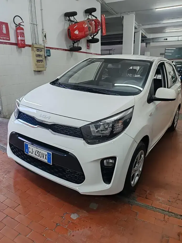 Usata Kia Picanto Comfort 67 CV (49 kW) 2022 Blu Utilitaria