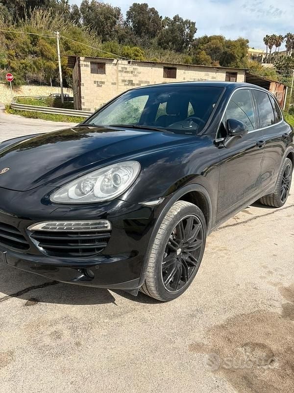 Usata Porsche Cayenne 245 CV (180 kW) 2013 Nero SUV