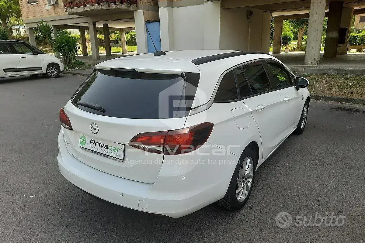 Usata Opel Astra Innovation 136 CV (100 kW) 2019 Bianco Station wagon