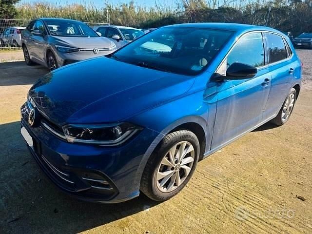 Usata VW Polo Style 95 CV (69 kW) 2022 Blu Utilitaria
