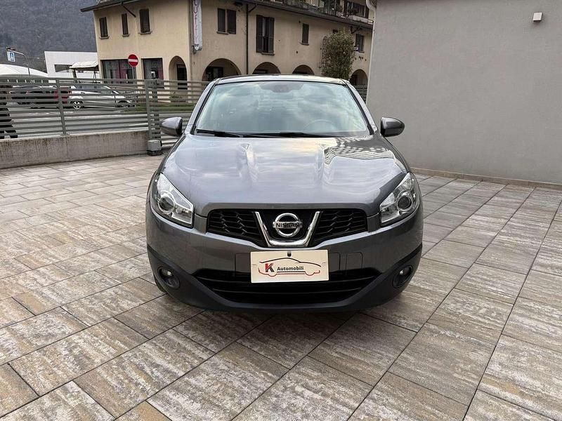 Usata Nissan Qashqai Acenta 131 CV (96 kW) 2013 Grigio SUV