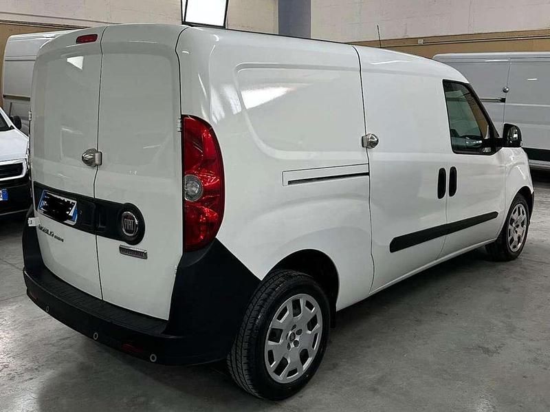 Usata Fiat Doblò 105 CV (77 kW) 2021 Other Monovolume