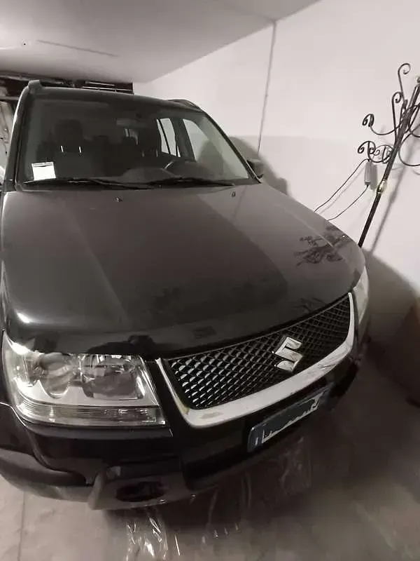 Usata Suzuki Grand Vitara 129 CV (94 kW) 2006 Nero SUV