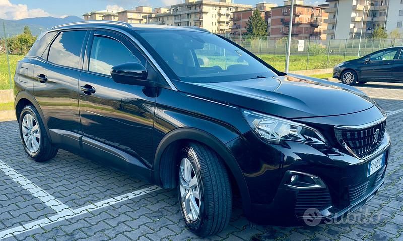 Usata Peugeot 3008 Business-Line 131 CV (96 kW) 2019 Nero SUV