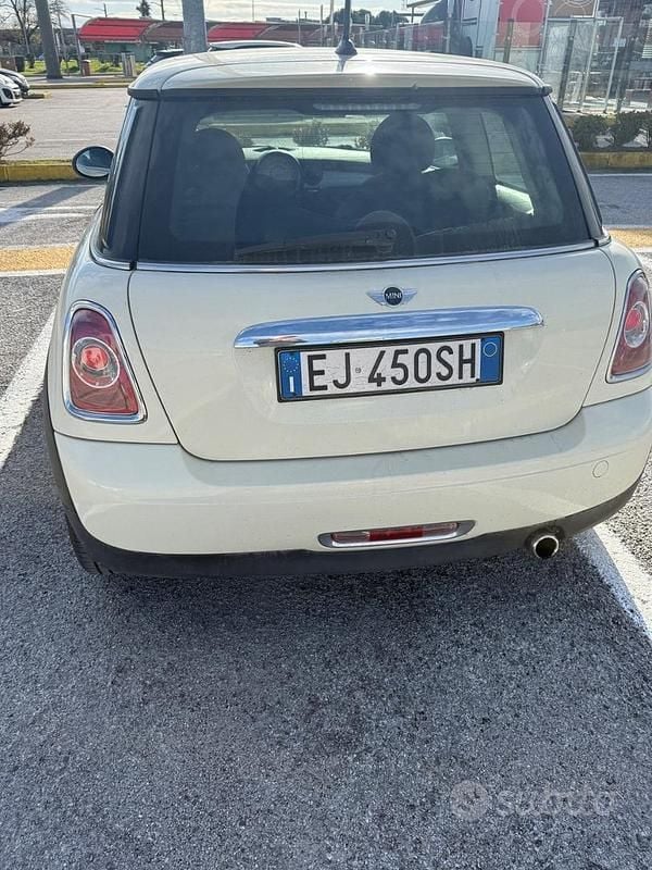 Usata Mini Cooper 2012 Bianco Utilitaria