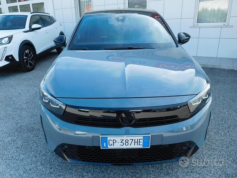 Usata Opel Corsa Ultimate 101 CV (74 kW) 2023 Grigio Berlina