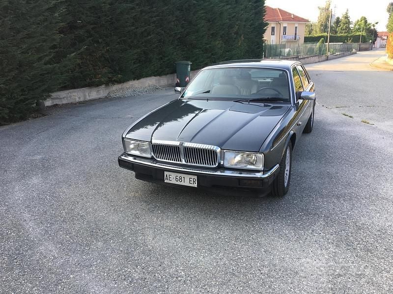 Usata Jaguar XJ40 1990 Grigio Berlina